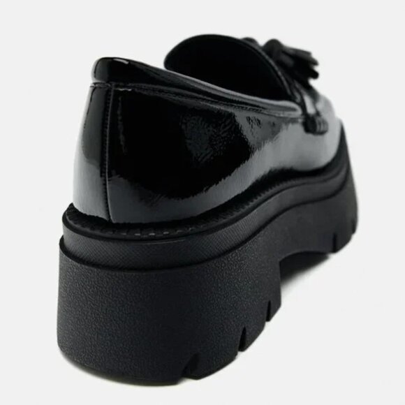 NWT TRACK SOLE LOAFERS WITH TASSEL DETAIL BLACK - Picture 2 of 8